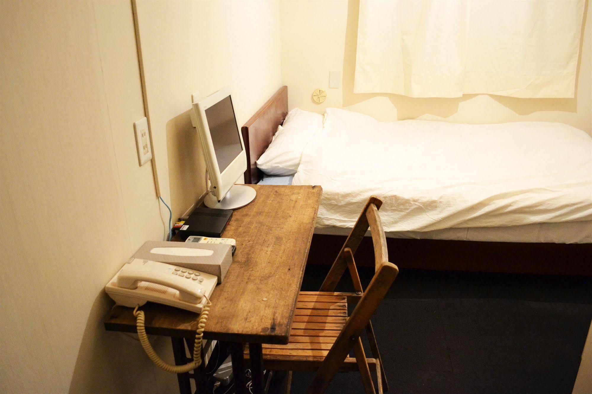 Apartment Hotel Shinjuku Tokyo Exterior photo